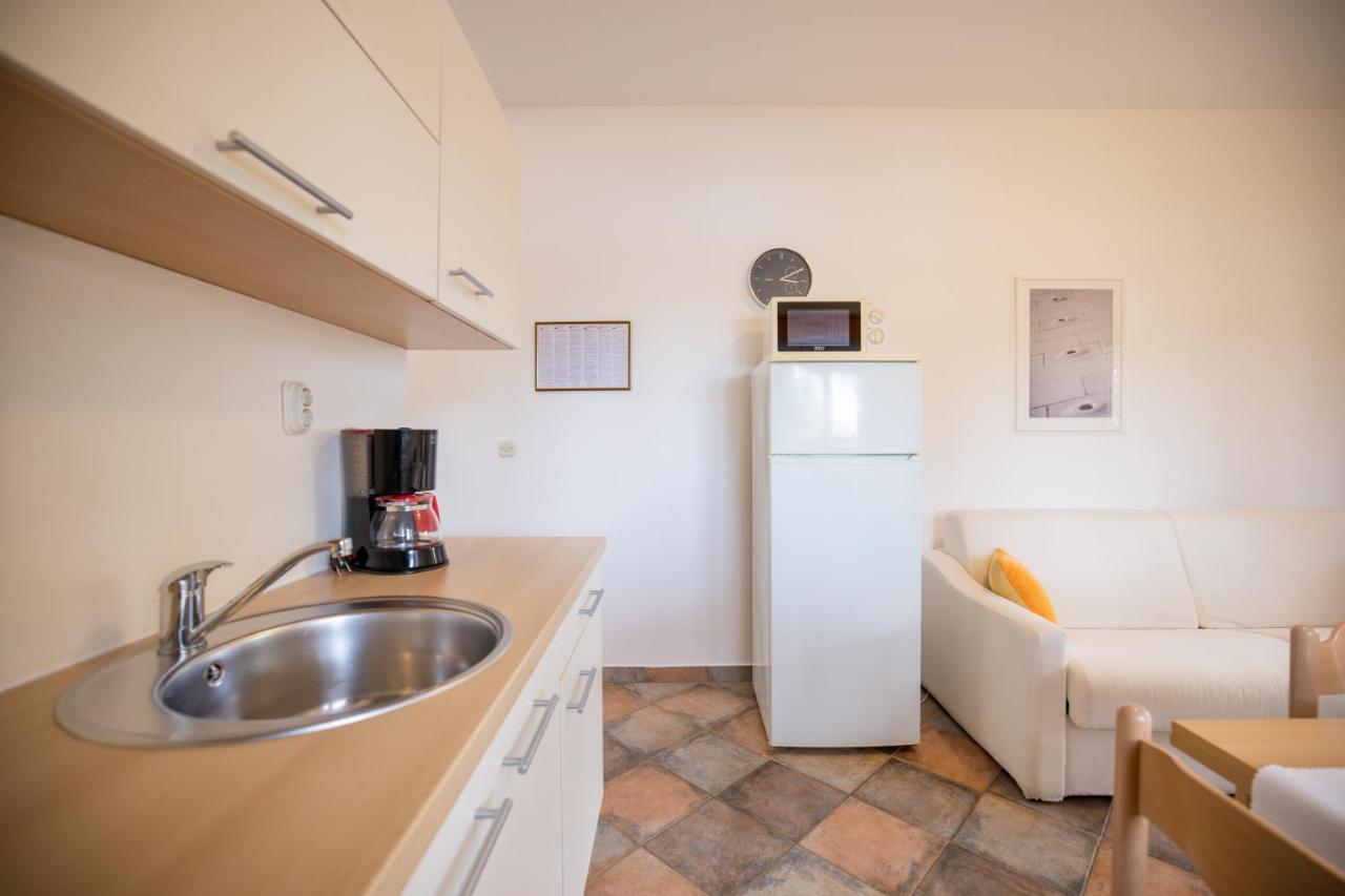 Apartment Leon Bibinje Bagian luar foto